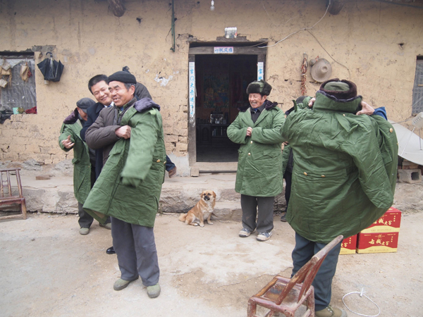 寒冬送溫暖 廣義獻(xiàn)真情