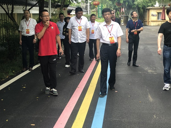 信陽市人大代表一行蒞臨廣義茶印象園指導(dǎo)