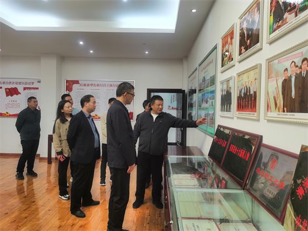 2024年11月14日，熱烈歡迎桐柏縣領(lǐng)導(dǎo)一行來我司考察茶產(chǎn)業(yè)發(fā)展