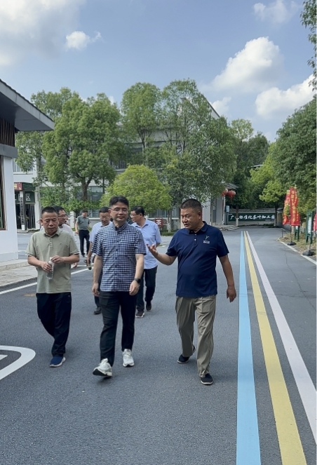 2025年7月29日，熱烈歡迎金征宇院士團(tuán)隊(duì)來廣義茶莊考察調(diào)研